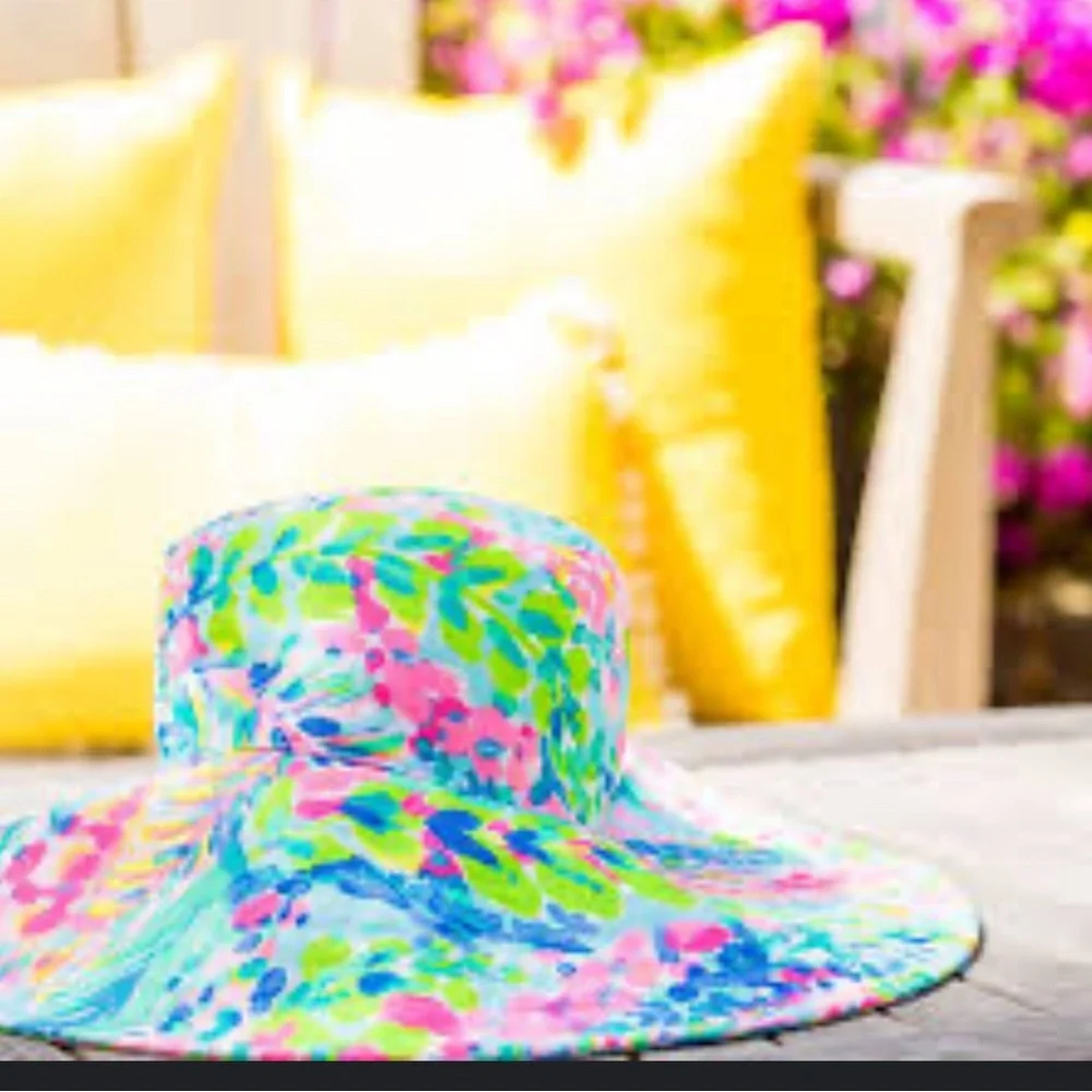 Lilly Pulitzer Travel Set Catch The Wave - Picture 2 of 16